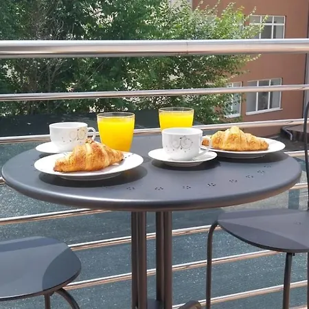 Apartment B&p